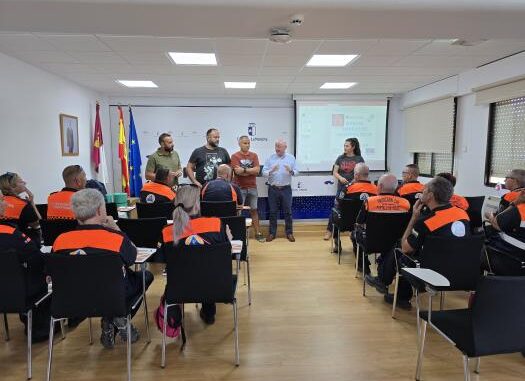 Un-total-de-21-integrantes-de-organismos-intervinientes-en-emergencias-se-forman-en-reanimacion-cardiopulmonar-y-en-el-uso-del-desfibrilador-automatico