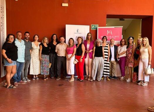 El-Gobierno-regional-adquirira-las-obras-ganadoras-de-los-Premios-Amalia-Avia-que-seran-expuestas-en-una-sala-dedicada-a-dicha-autora