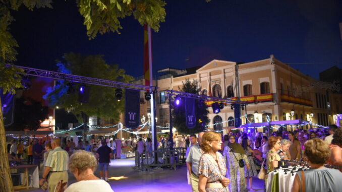 Exitosa-segunda-entrega-de-la-Feria-Nocturna-del-Comercio-en-Quintanar-de-la-Orden