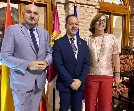 El-Gobierno-de-Castilla-La-Mancha-reafirma-su-compromiso-con-las-tradiciones-populares-en-la-inauguracion-de-las-fiestas-de-Herencia