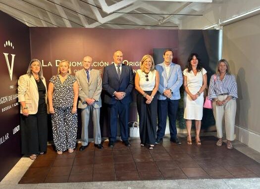 El-Gobierno-regional-ha-facilitado-con-332-millones-la-reestructuracion-de-90.400-hectareas-para-mejorar-la-competitividad-del-sector-vitivinicola