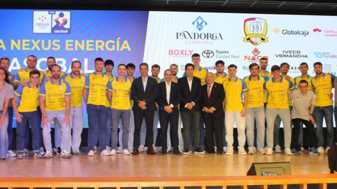 El-Gobierno-regional-reafirma-su-apoyo-al-Club-Balonmano-Caserio-Ciudad-Real-con-un-nuevo-patrocinio-deportivo-de-50.000-euros