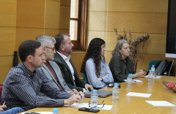 Castilla-La-Mancha-inicia-la-implementacion-de-la-plataforma-‘eDatos-con-unas-jornadas-de-trabajo-con-miembros-del-instituto-canario-de-estadistica