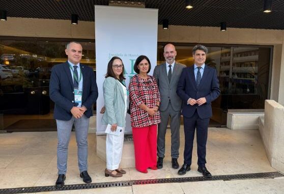El-Gobierno-regional-destaca-su-apuesta-por-la-profesionalizacion-y-estabilizacion-de-los-profesionales-del-ambito-de-la-hosteleria-hospitalaria