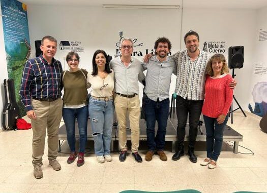 El-Gobierno-regional-destina-cerca-de-309.000-euros-a-dinamizar-las-bibliotecas-municipales-de-68-municipios-de-la-provincia