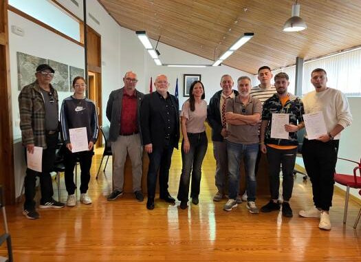 Catorce-personas-se-forman-en-fontaneria-y-climatizacion-domestica-gracias-a-un-curso-impulsado-por-la-Junta-en-Elche-de-la-Sierra
