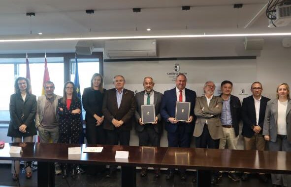 Gobierno-regional-y-UCLM-desarrollaran-estudios-tecnicos-sobre-costes-de-produccion-para-que-agricultores-y-ganaderos-defiendan-mejor-el-valor-de-sus-productos-en-la-cadena-alimentaria