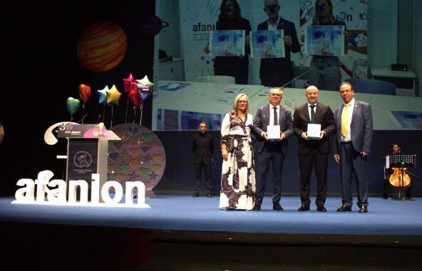 AFANION-reconoce-al-Gobierno-de-Castilla-La-Mancha-por-su-trabajo-y-colaboracion-en-la-atencion-a-los-ninos-ninas-y-adolescentes-con-cancer-infantil-y-sus-familias