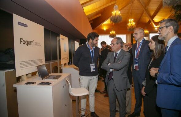 El-Gobierno-de-Castilla-La-Mancha-inaugura-el-‘FiveCLM-Summit-destacando-el-liderazgo-regional-en-innovacion-y-transformacion-digital