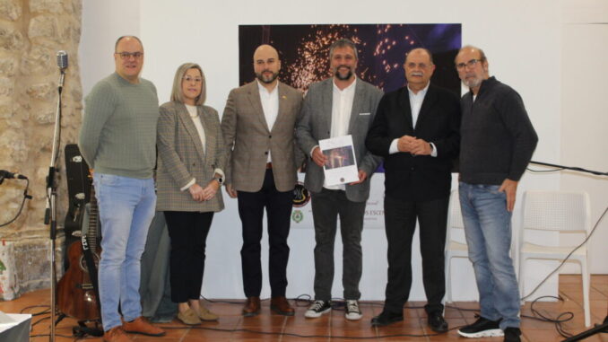 Presentacion-del-libro-A-la-tierra-de-Miguel-Mayorga-en-Quintanar