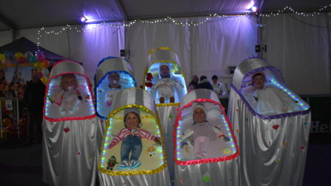 El-Concurso-de-Mesas-Carnavaleras-llena-de-color-y-participacion-la-Carpa-del-Carnaval-en-Quintanar-de-la-Orden