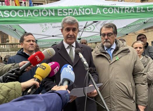 El-Gobierno-regional-se-une-en-Toledo-a-la-lectura-del-manifiesto-del-Dia-Mundial-contra-el-Cancer