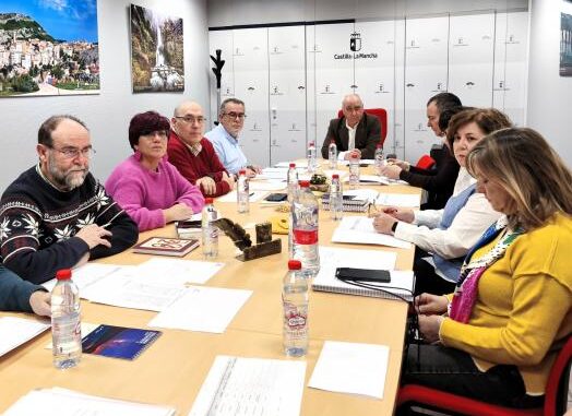 El-Gobierno-regional-sigue-prestigiando-la-artesania-de-la-provincia-de-Toledo-con-la-concesion-de-6-nuevos-carnes-artesanos