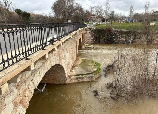 La-Junta-manifiesta-su-satisfaccion-ante-el-reconocimiento-del-Ayuntamiento-de-su-responsabilidad-sobre-el-entorno-del-Puente-Arabe