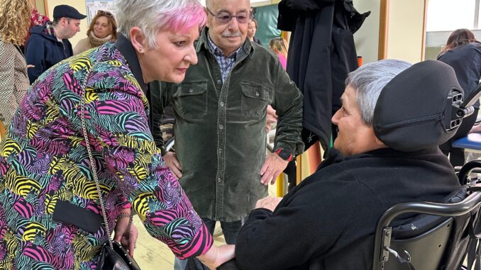 El-Gobierno-regional-refuerza-su-apoyo-a-ADEMGU-con-mas-financiacion-y-nuevas-lineas-de-ayuda-sociosanitaria