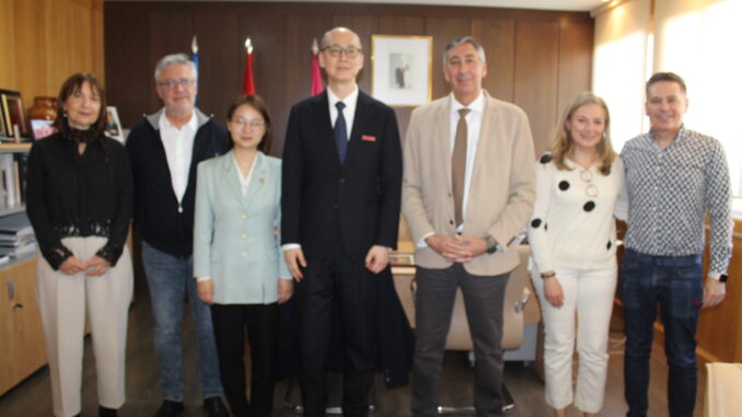 China-se-interesa-por-el-sistema-educativo-de-Castilla-La-Mancha