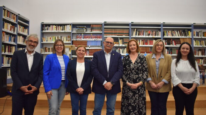 Rocio-Biedma-emociona-en-el-III-Encuentro-Literario-de-Quintanar-de-la-Orden-con-la-presentacion-de-Abierto-corazon
