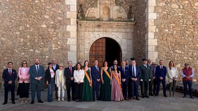 Ruiz-Santos-destaca-el-valor-de-las-tradiciones-populares-durante-su-participacion-en-los-actos-en-honor-a-la-Virgen-de-la-Cabeza-de-Casas-Ibanez