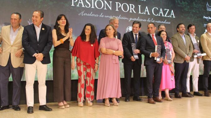 Blanca-Fernandez-destaca-los-mil-millones-de-euros-y-los-21.000-empleos-que-aporta-la-actividad-cinegetica-al-desarrollo-rural-de-Castilla-La-Mancha