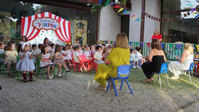 Graduacion-de-los-alumnos-de-la-Escuela-Infantil-Pim-Pon-de-Quintanar