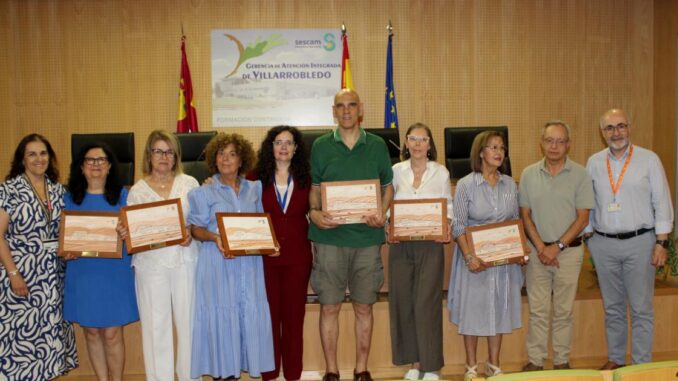 La-Gerencia-de-Villarrobledo-agradece-la-trayectoria-y-el-compromiso-de-sus-profesionales-jubilados-tras-anos-de-servicio-a-la-sanidad-publica