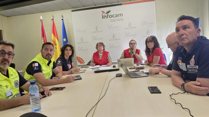 El-Gobierno-de-Castilla-La-Mancha-continua-trabajando-de-forma-intensa-en-el-control-del-incendio-forestal-de-La-Mierla-en-la-Sierra-Norte-de-Guadalajara