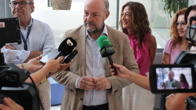 El-Gobierno-de-Castilla-La-Mancha-destaca-la-capacidad-del-Hospital-de-Almansa-para-atraer-profesionales-y-reforzar-su-respuesta-asistencial