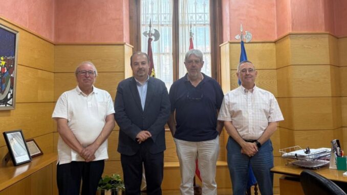 El-Gobierno-de-Castilla-La-Mancha-y-la-Asociacion-Manuel-Azana-estudian-nuevas-actuaciones-en-materia-de-memoria-democratica