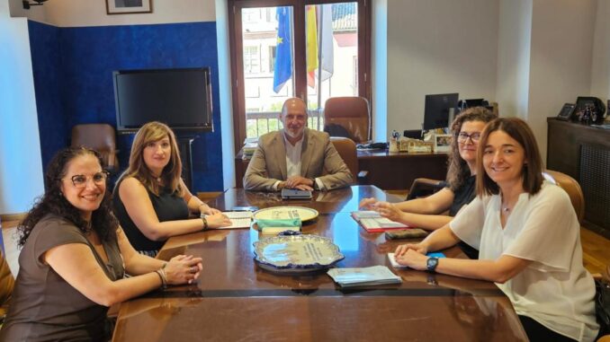 El-Gobierno-regional-estudia-otras-opciones-de-gestion-del-centro-de-Alzheimer-y-de-mayores-ante-el-incumplimiento-del-alcalde-de-Talavera