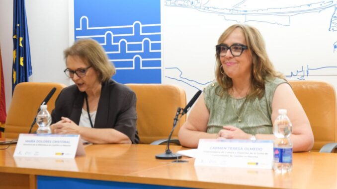El-Gobierno-regional-trabaja-en-el-desarrollo-de-un-nuevo-repositorio-digital-para-conservar-y-salvaguardar-el-patrimonio-documental-y-bibliografico