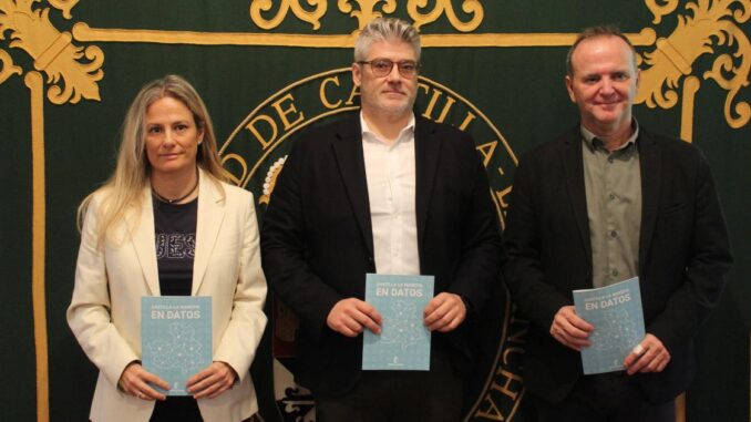 Gobierno-regional-y-la-UCLM-colaboran-en-la-publicacion-de-‘Castilla-La-Mancha-en-Datos-para-acercar-la-realidad-regional-a-la-ciudadania
